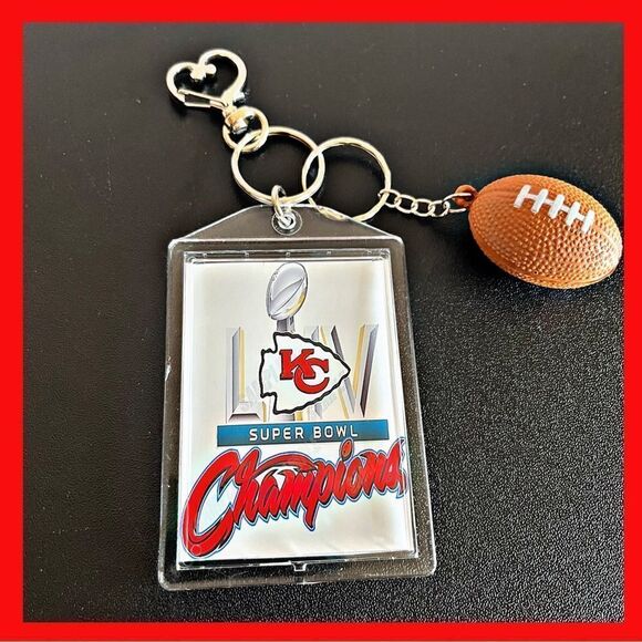 NWT. KC Super Bowl Football Championship Keychain. - Picture 1 of 8